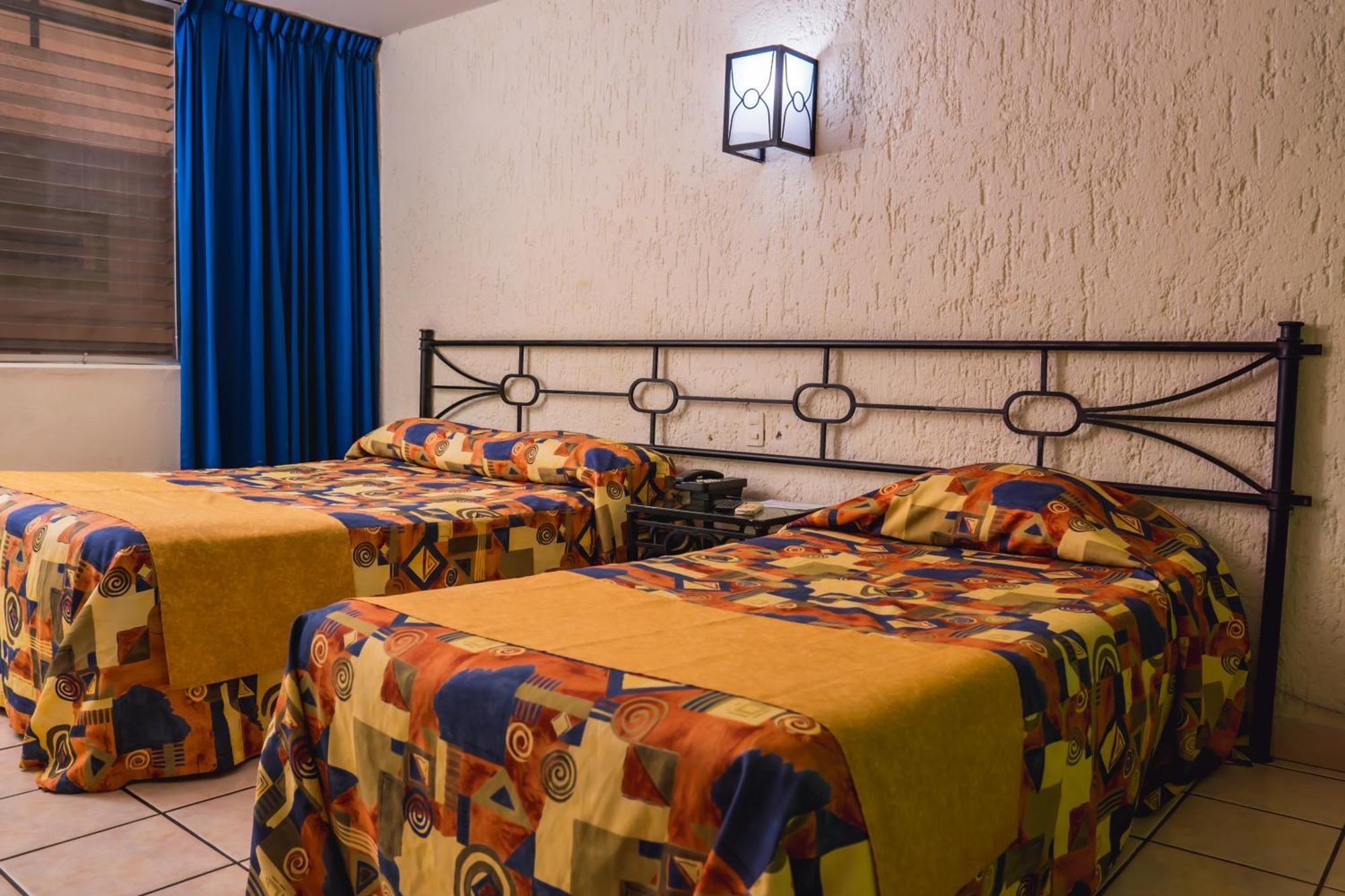 Hotel Arboledas Expo Гвадалахара Экстерьер фото